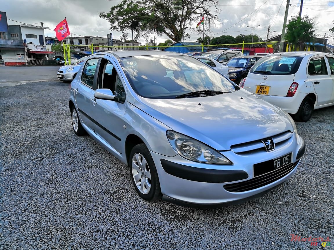 2005' Peugeot 307 photo #5