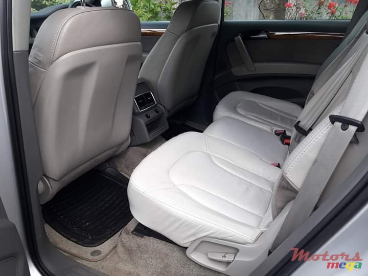 2007' Audi Q7 photo #5