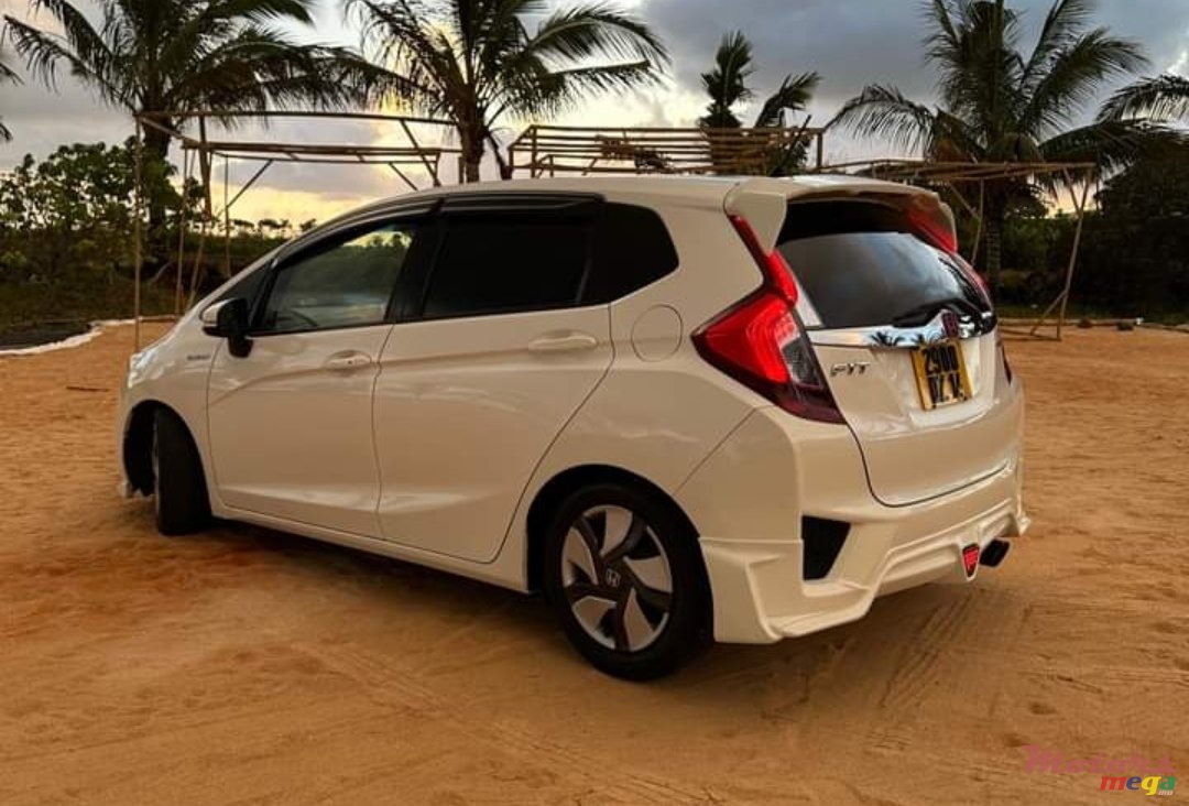 2014' Honda Fit L package photo #4