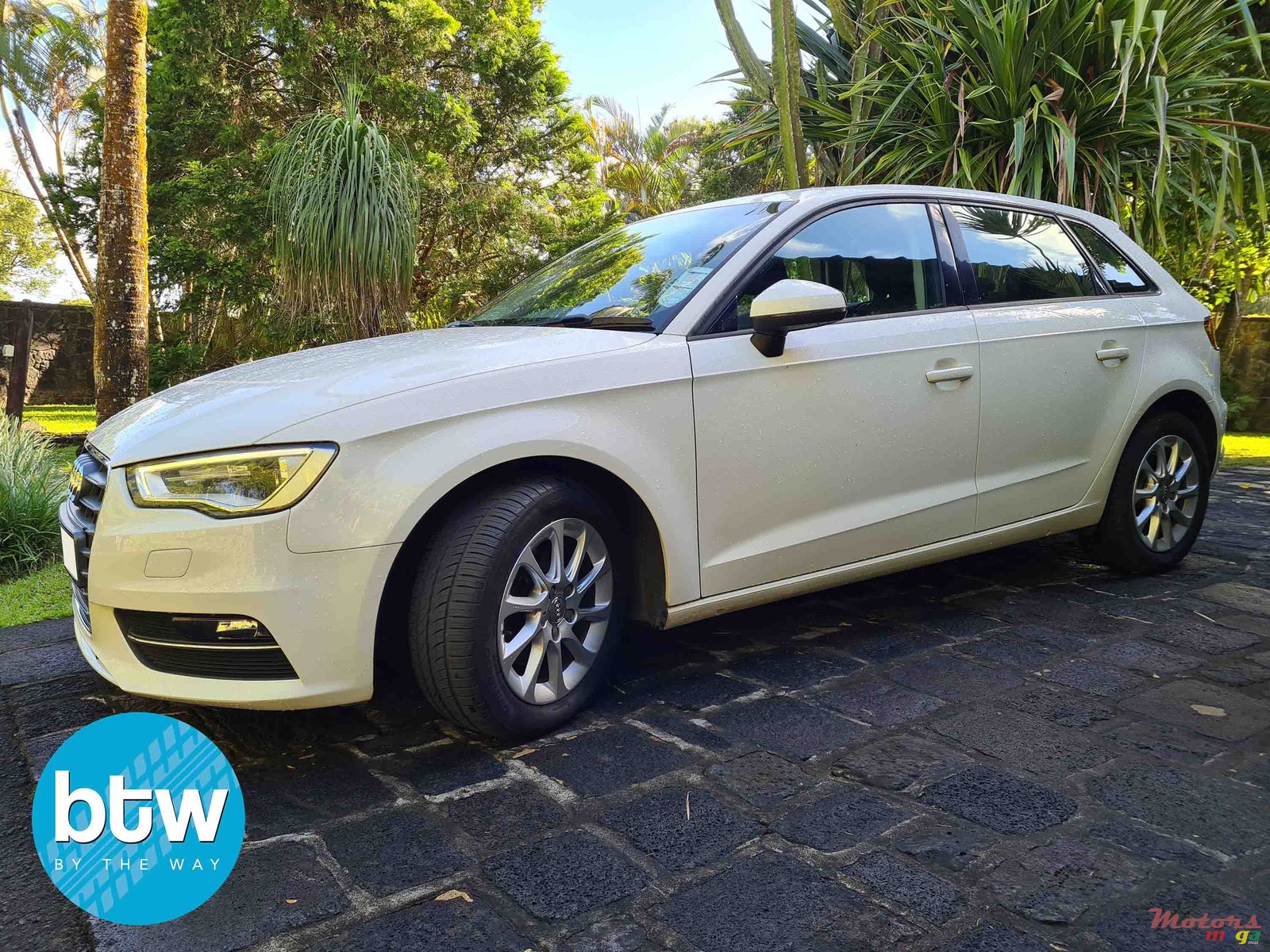 2015' Audi A3 photo #2