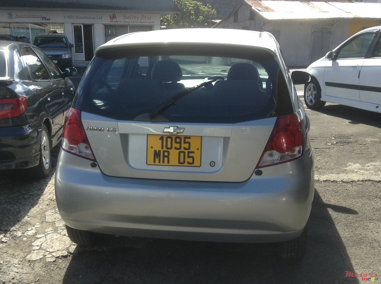 2005' Chevrolet Aveo photo #3