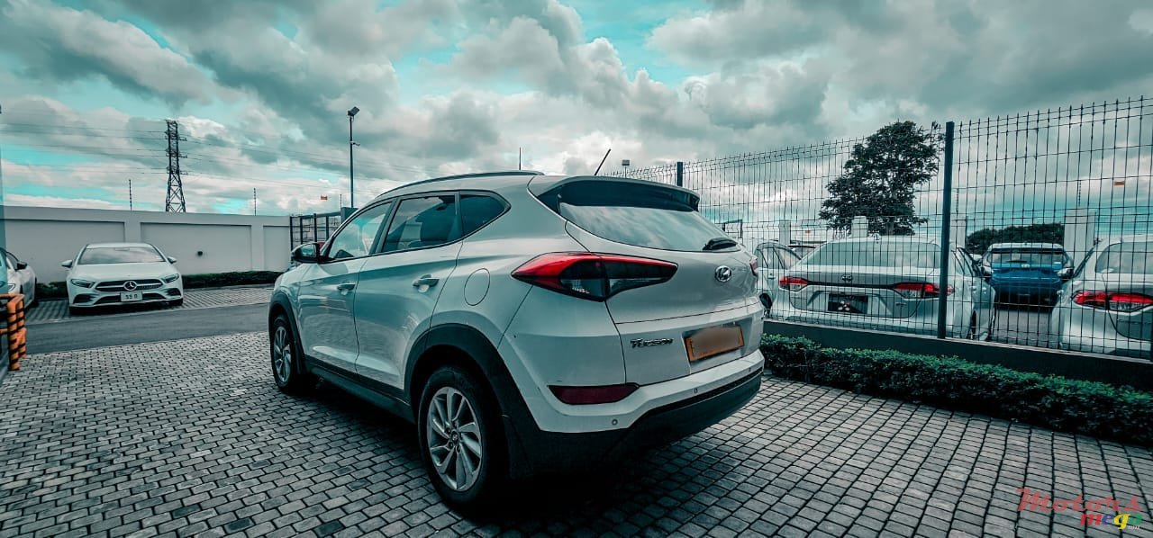 2016' Hyundai Tucson photo #2
