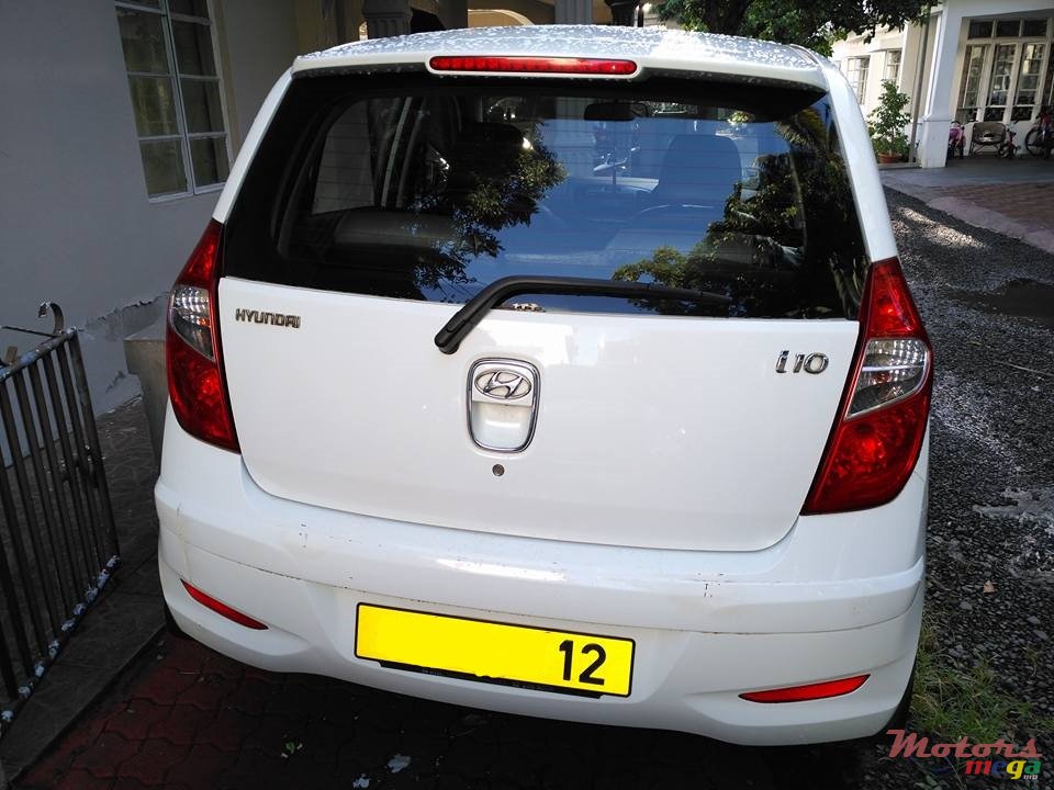2012' Hyundai i10 photo #3
