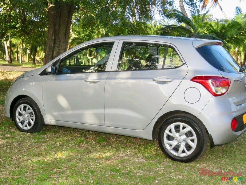 2018' Hyundai i10 photo #2