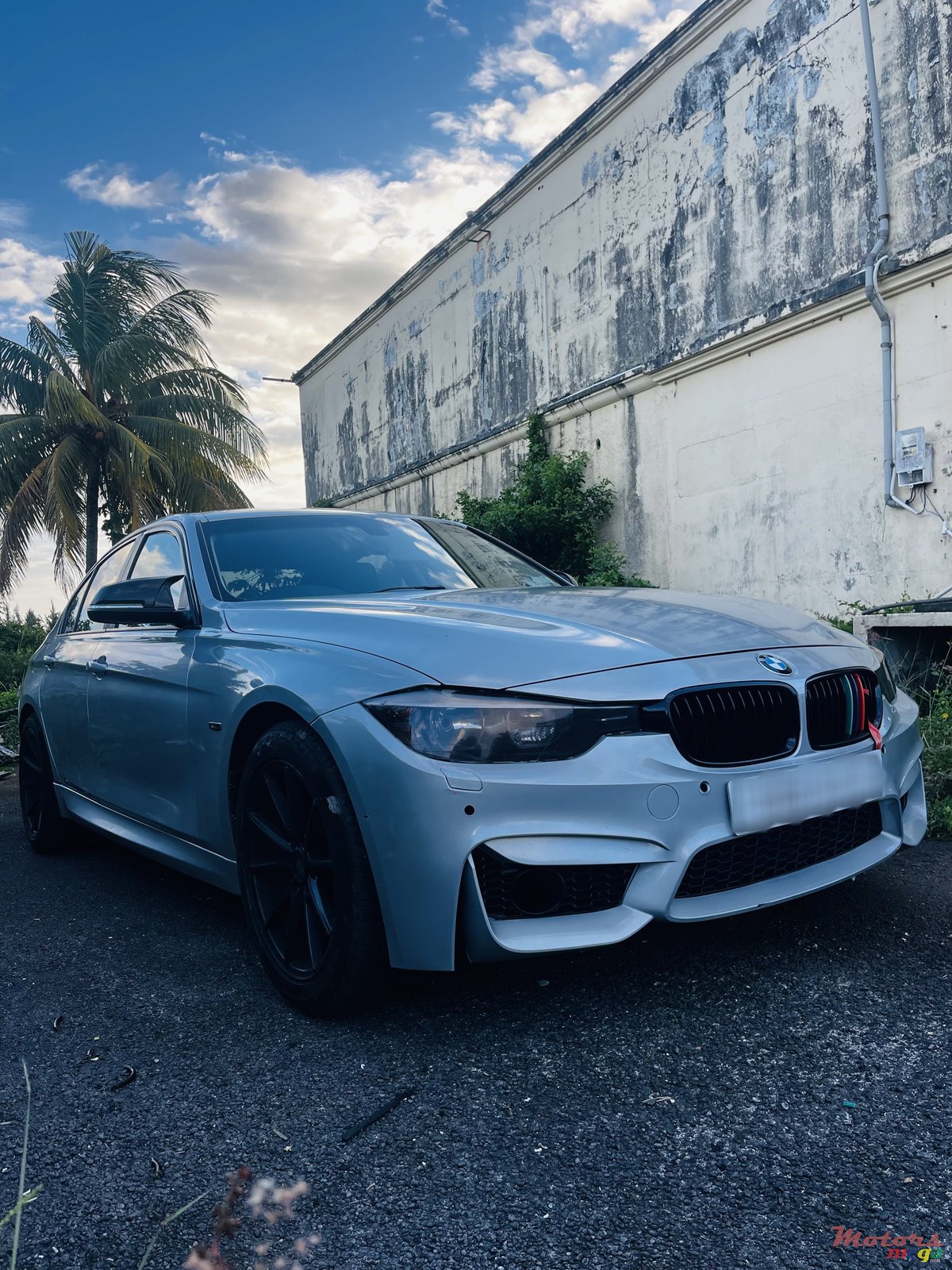 2012' BMW 3 Series F30 photo #3