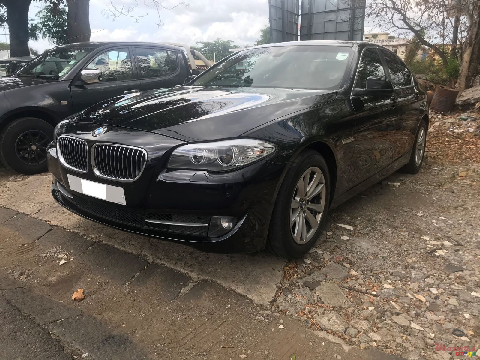 2013' BMW 520 i photo #1