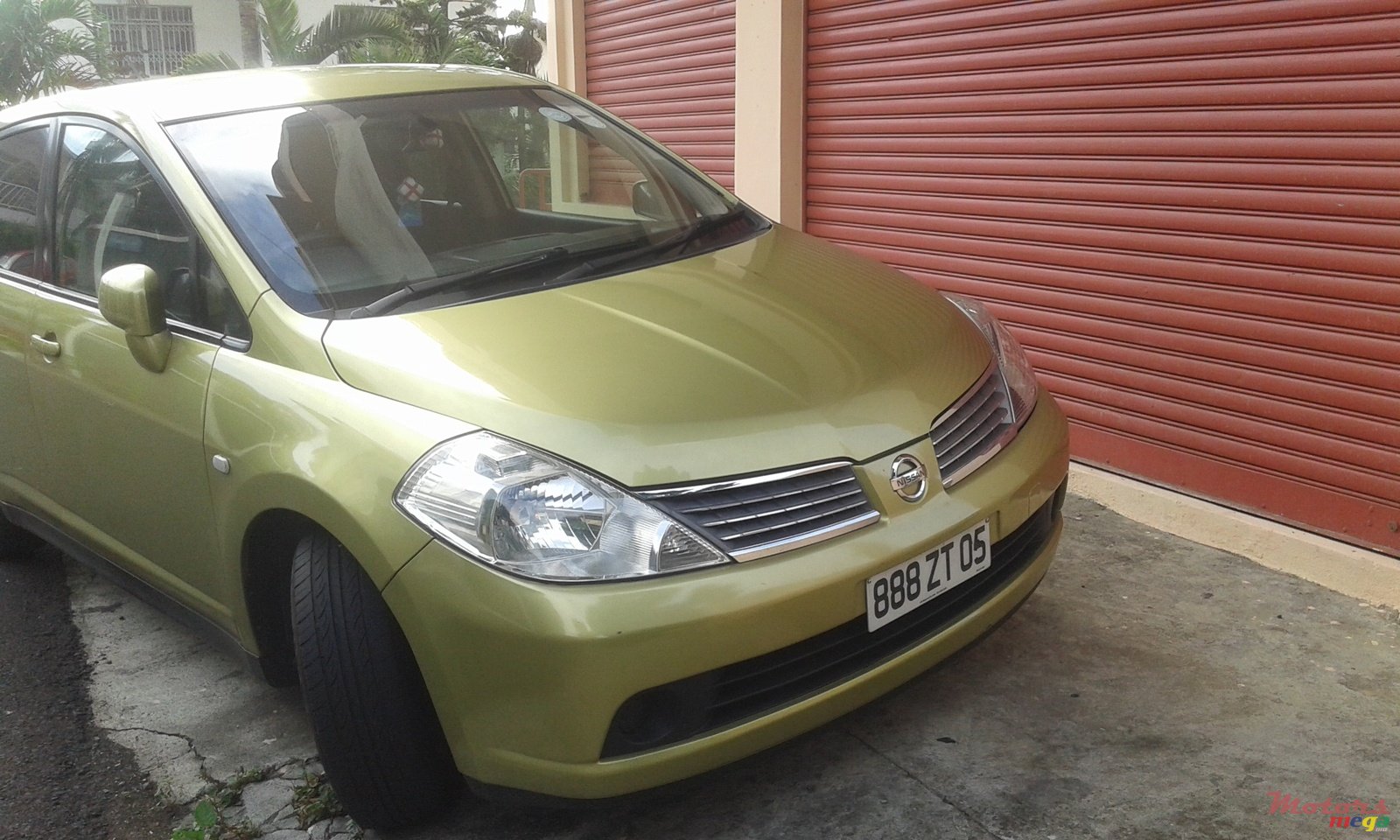 2005' Nissan Tiida photo #3