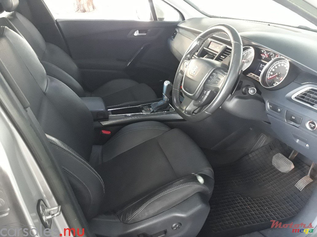 2012' Peugeot 508 1.6 T photo #6