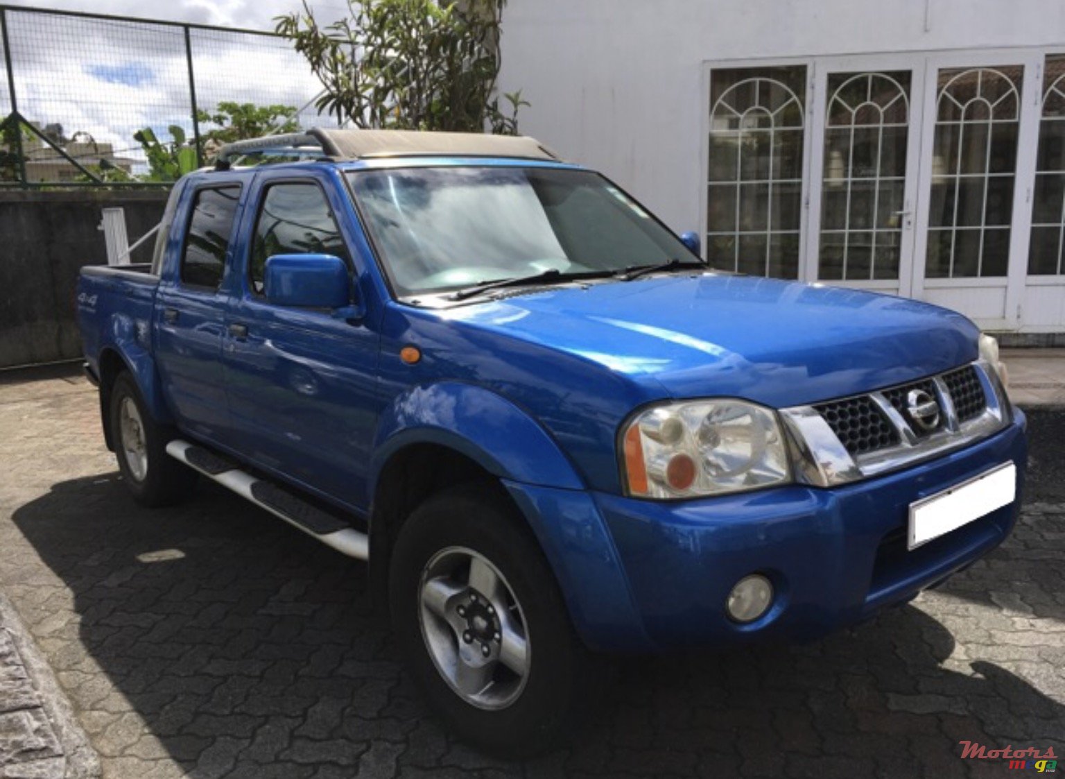 2005' Nissan photo #3