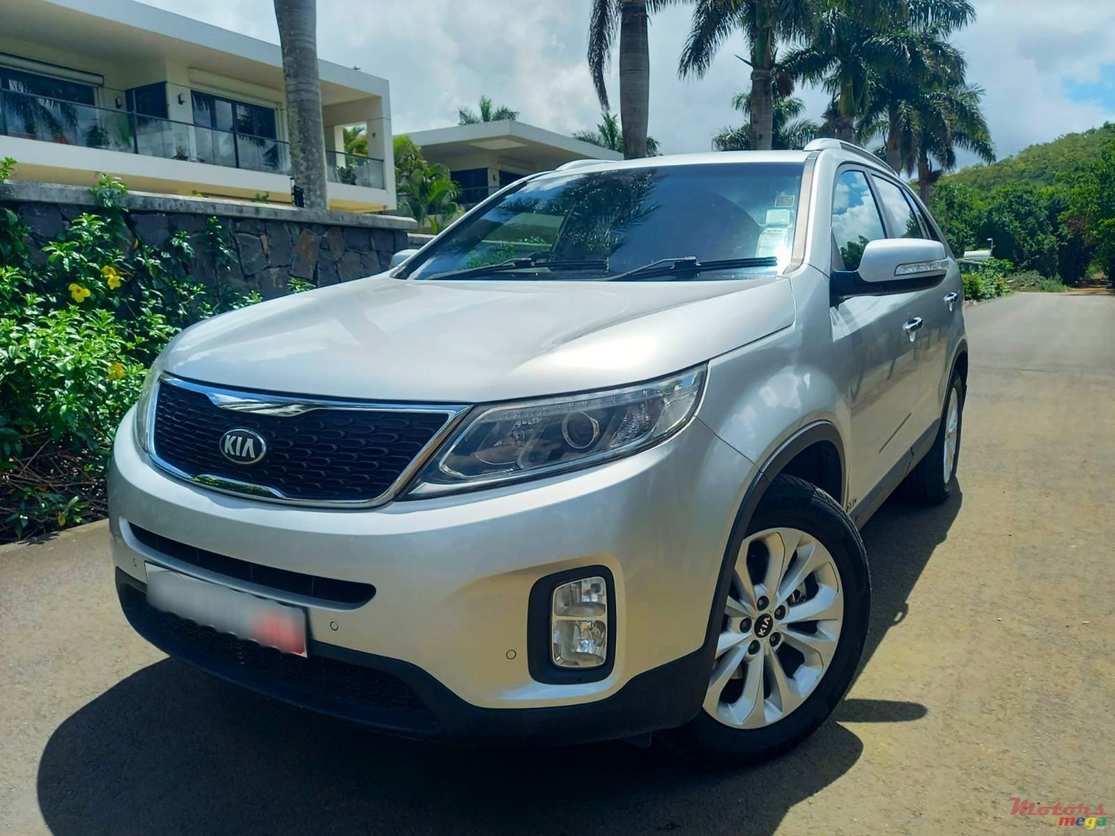 2013' Kia Sorento 2.2 CRDI AWD 7 Seater photo #1