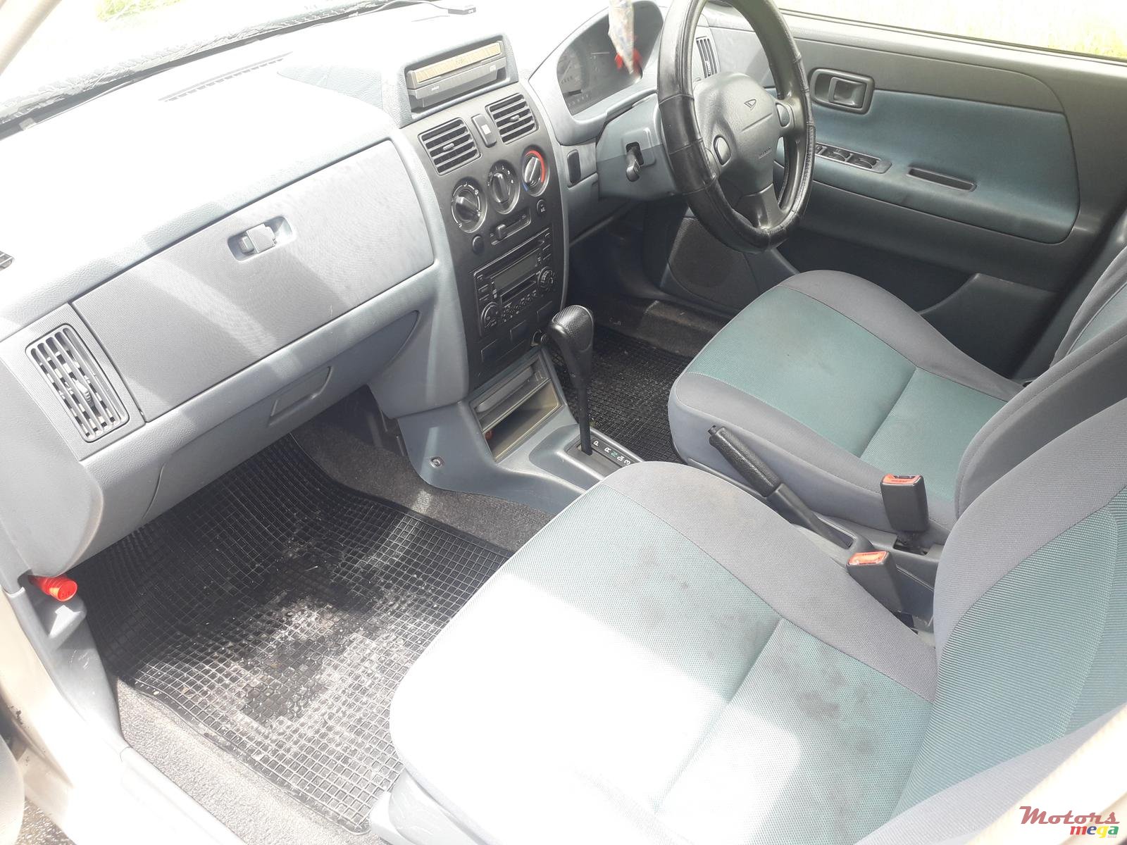 2003' Toyota DUET Automatic photo #5