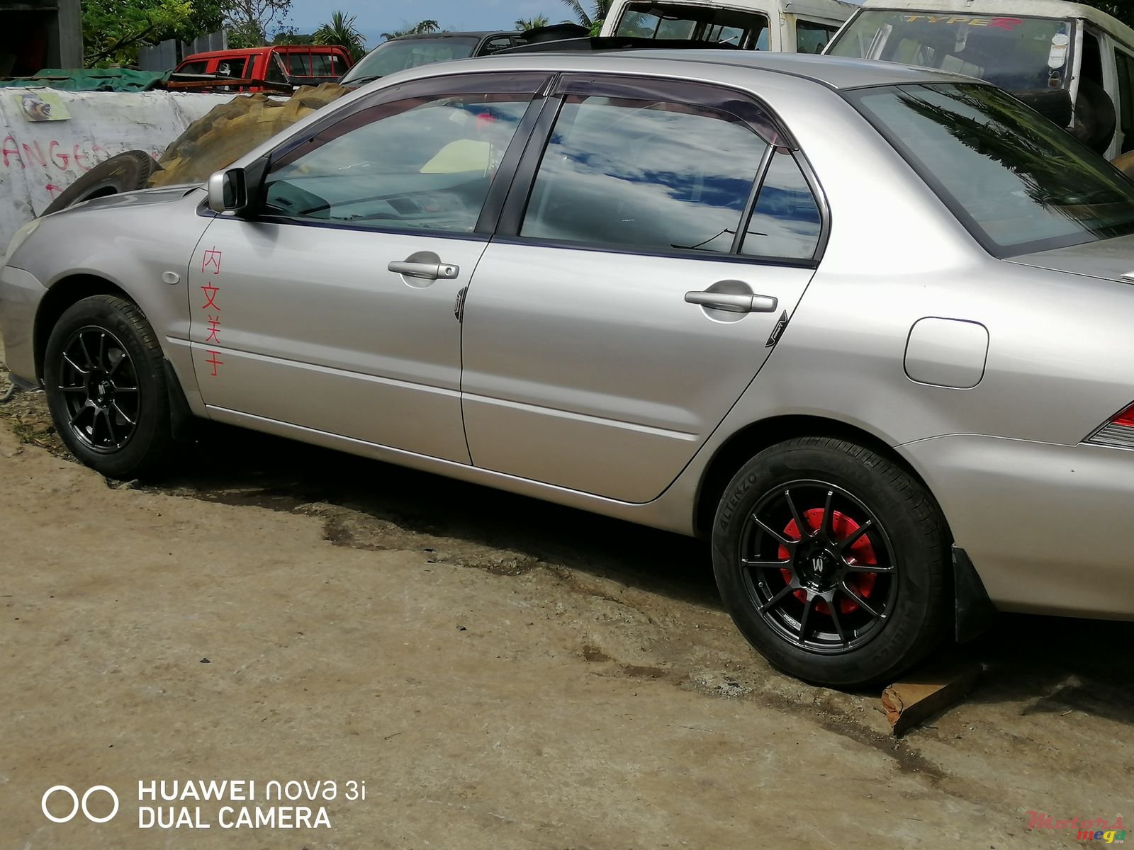 2006' Mitsubishi Lancer Glx photo #7