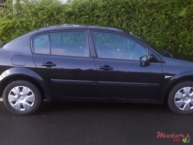 2006' Renault Megane photo #4