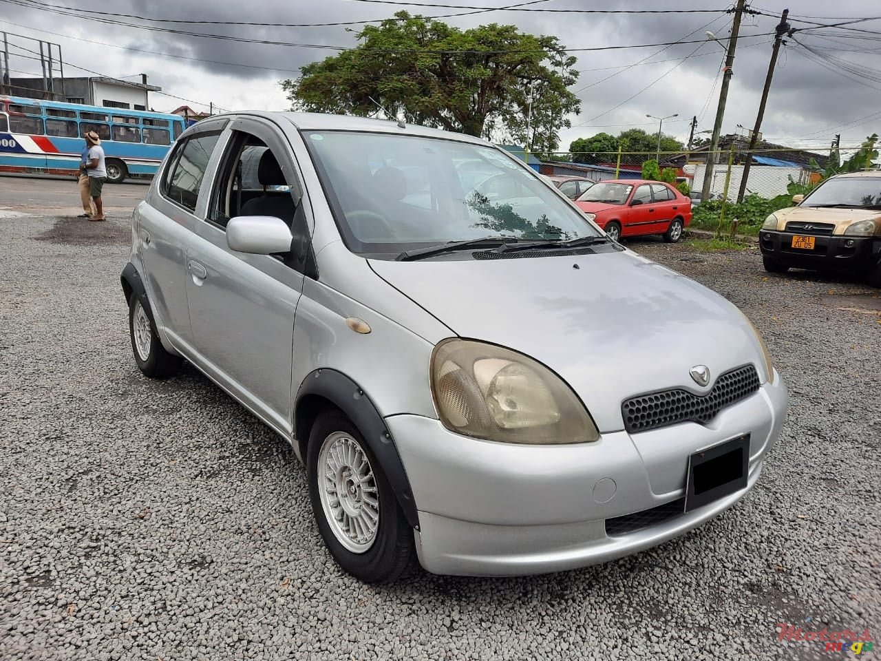 2001' Toyota Vitz photo #5