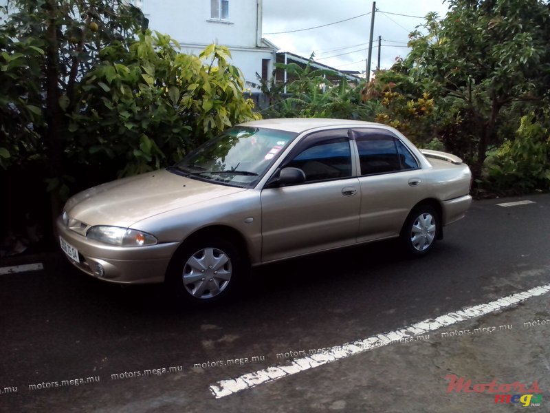 2004' Proton nil photo #1