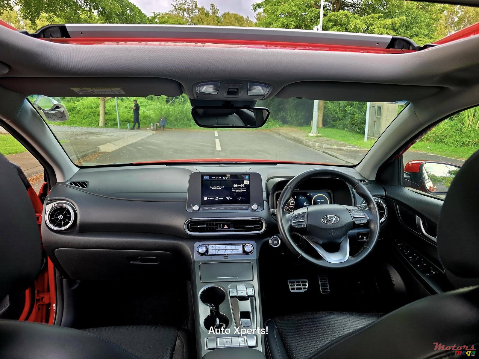 2023' Hyundai Kona photo #7