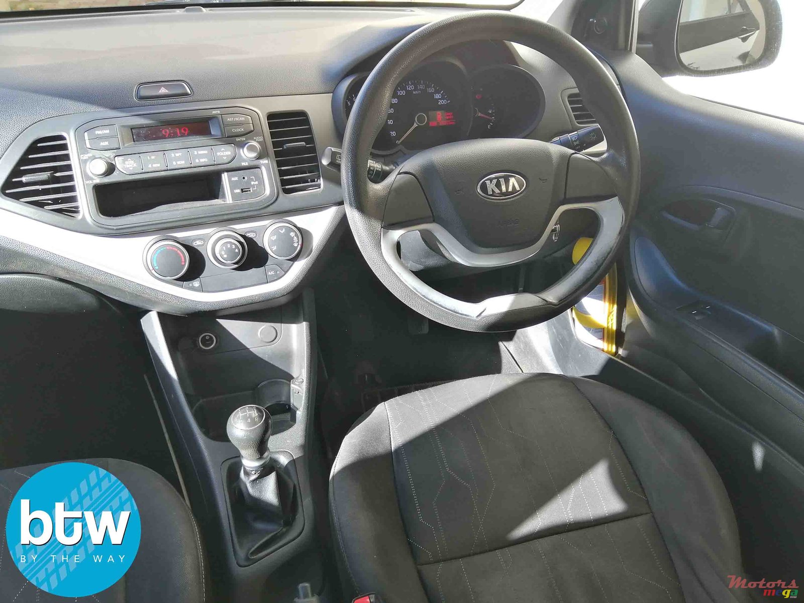 2014' Kia Picanto photo #5