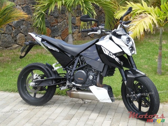 2013' KTM DUKE photo #1