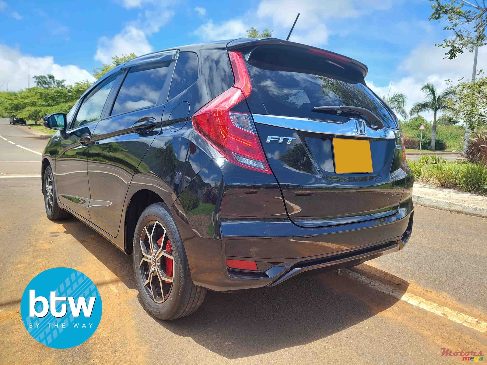 2017' Honda Fit photo #3