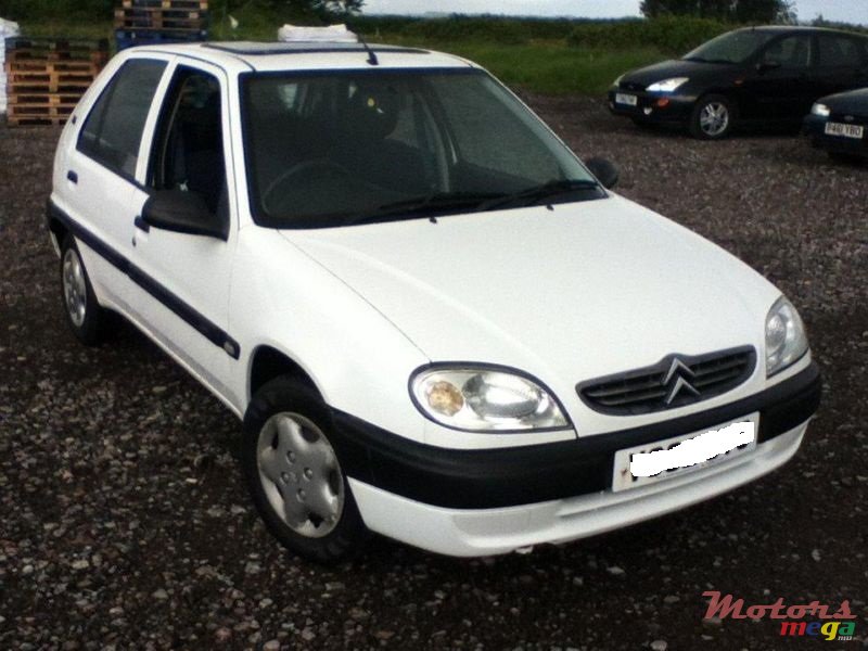 2001' Citroen Saxo 1124cc INJECTION photo #1