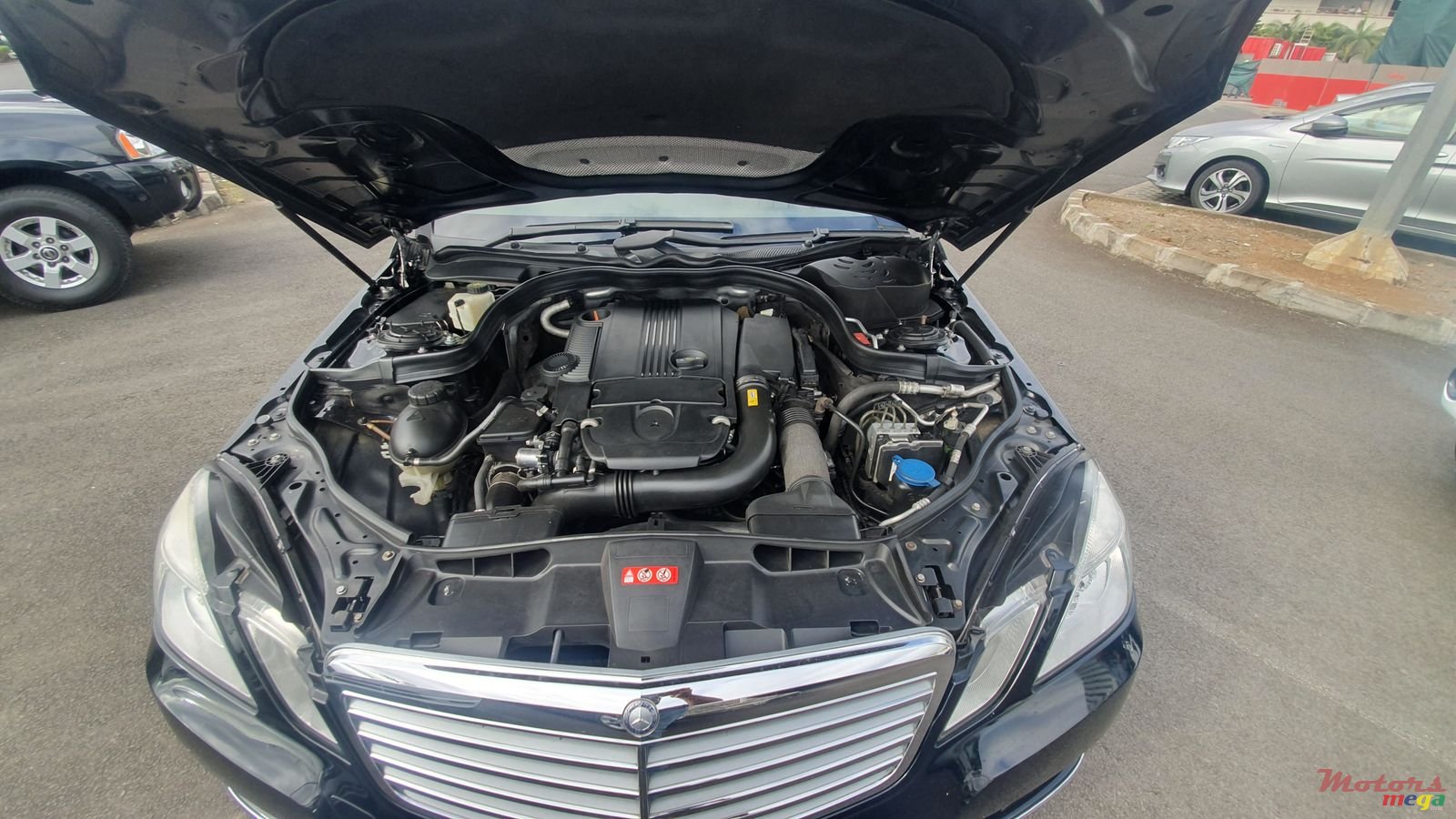 2010' Mercedes-Benz E250 photo #4