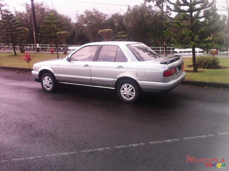 1992' Nissan Sunny moteur refaire e avk kit gaz photo #2