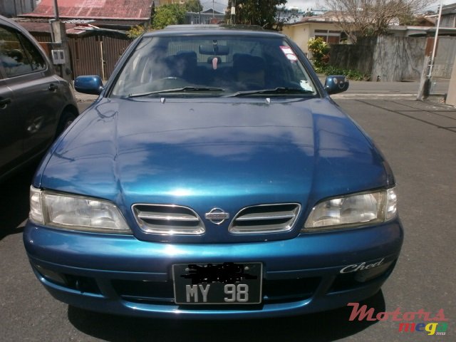 1998' Nissan Primera photo #1