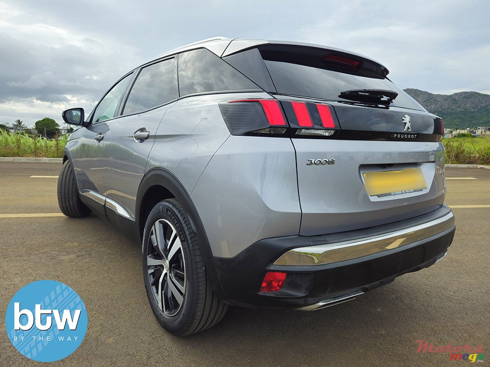 2018' Peugeot 3008 Allure photo #3