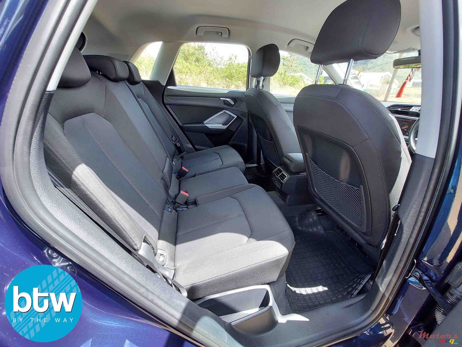 2019' Audi Q3 photo #4