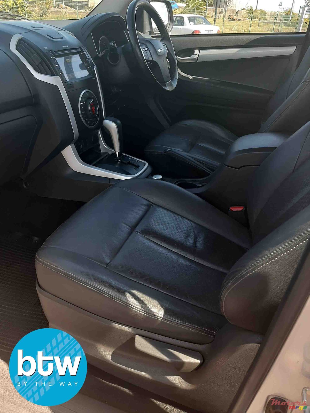 2018' Isuzu KB Series photo #5