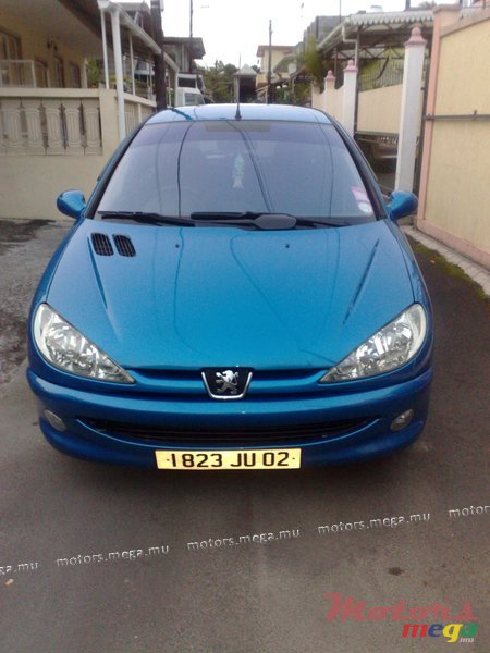 2002' Peugeot 206 photo #2