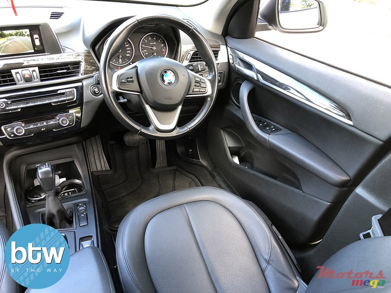 2017' BMW X1 SDRIVE 18i photo #5