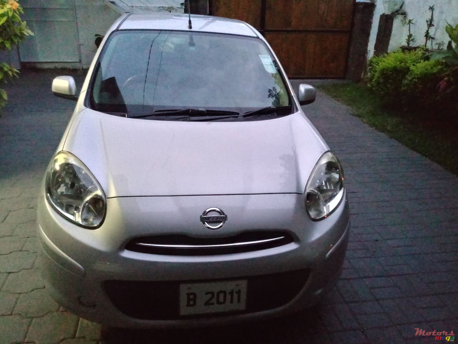 2013' Nissan March photo #7