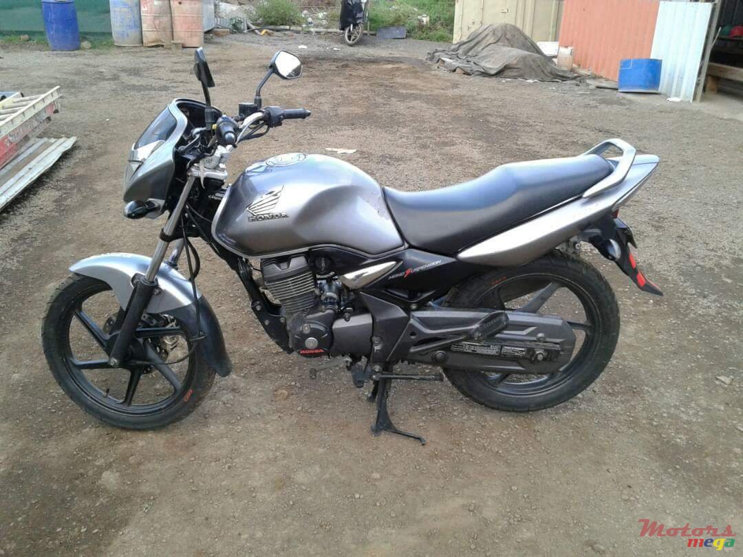 2012' Honda Original photo #1