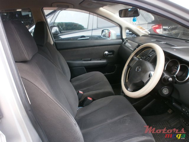 2007' Nissan Tiida photo #4