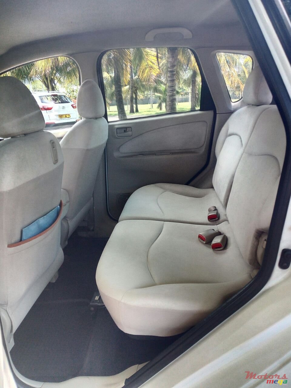 2003' Mitsubishi Colt photo #5