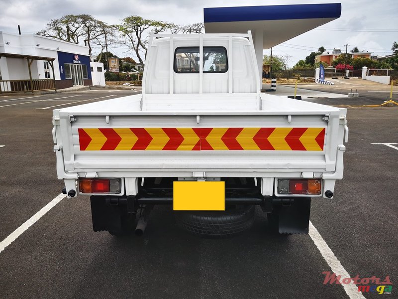 1996' Nissan Vanette Truck photo #6