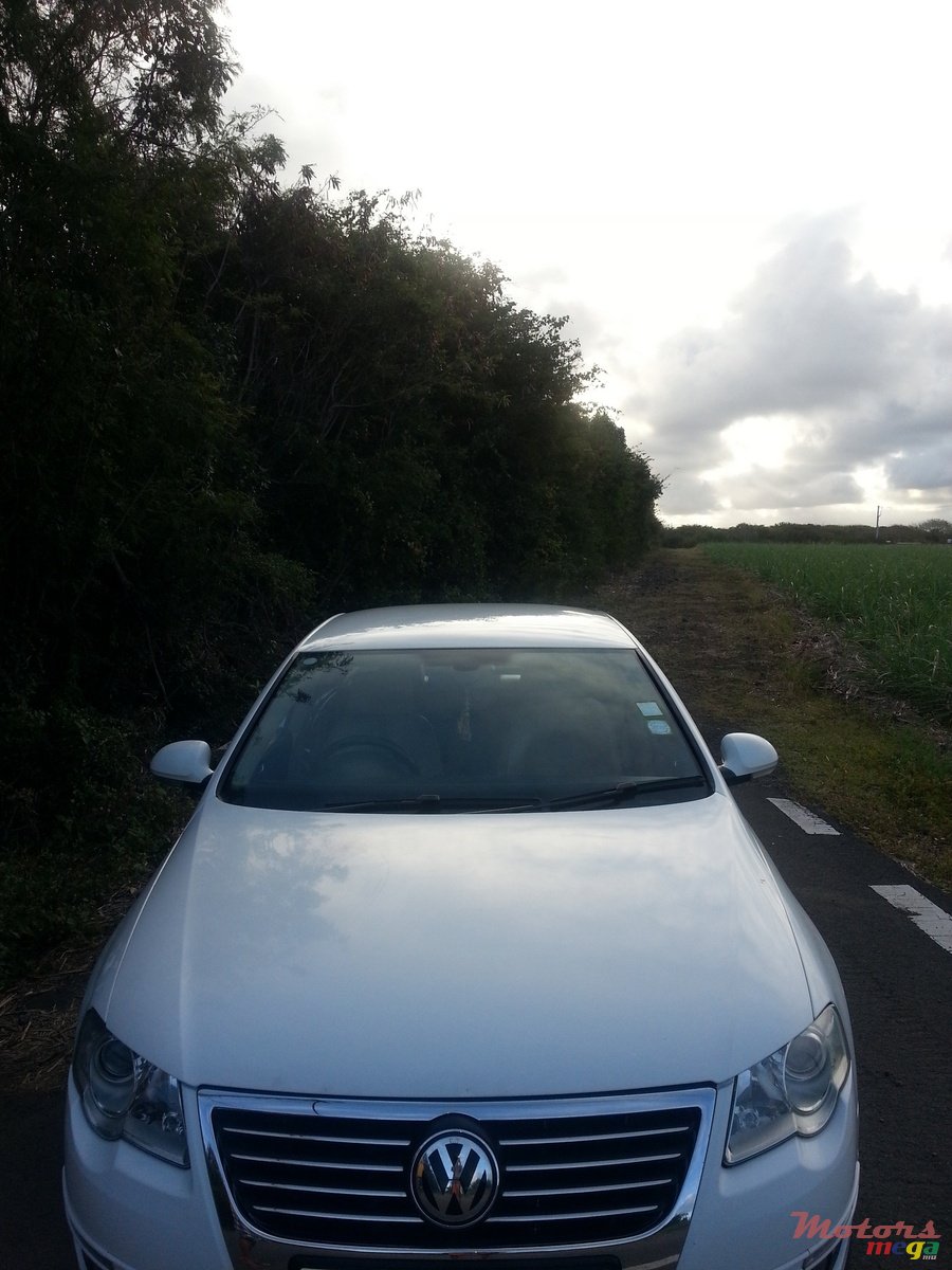 2006' Volkswagen Passat B6 photo #2