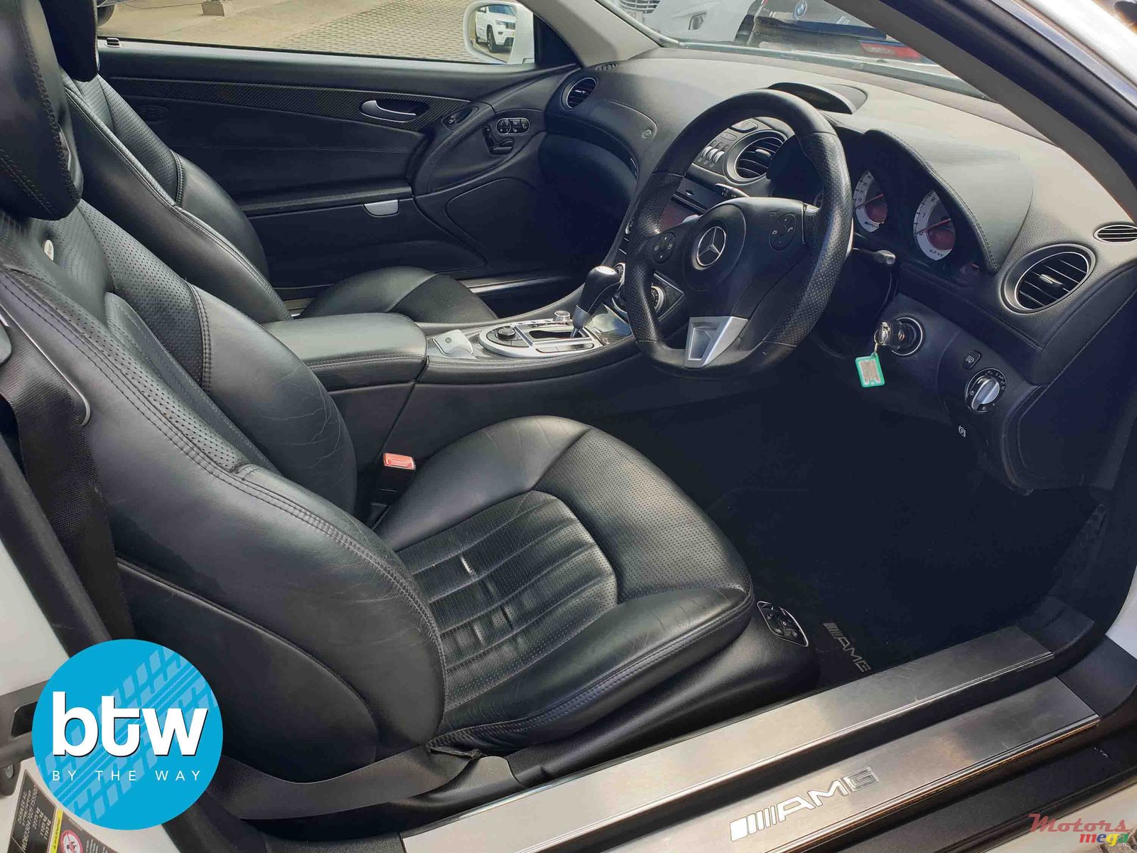 2009' Mercedes-Benz SL 63 AMG photo #3