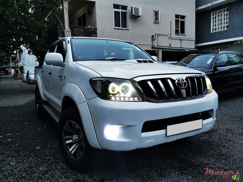 2006' Toyota Hilux photo #7