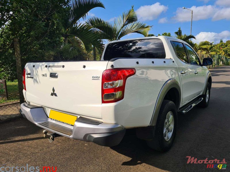 2016' Mitsubishi L 200 Sportero 2.5 photo #4