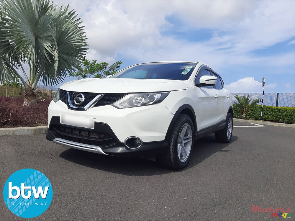2015' Nissan Qashqai photo #2