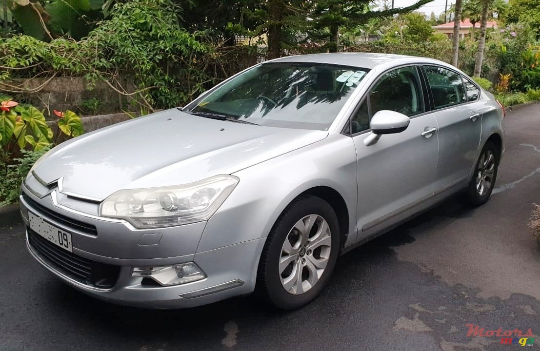 2009' Citroen C5 photo #4