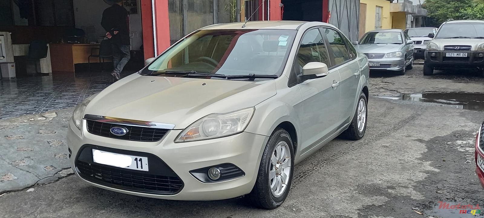 2011' Ford Focus photo #2