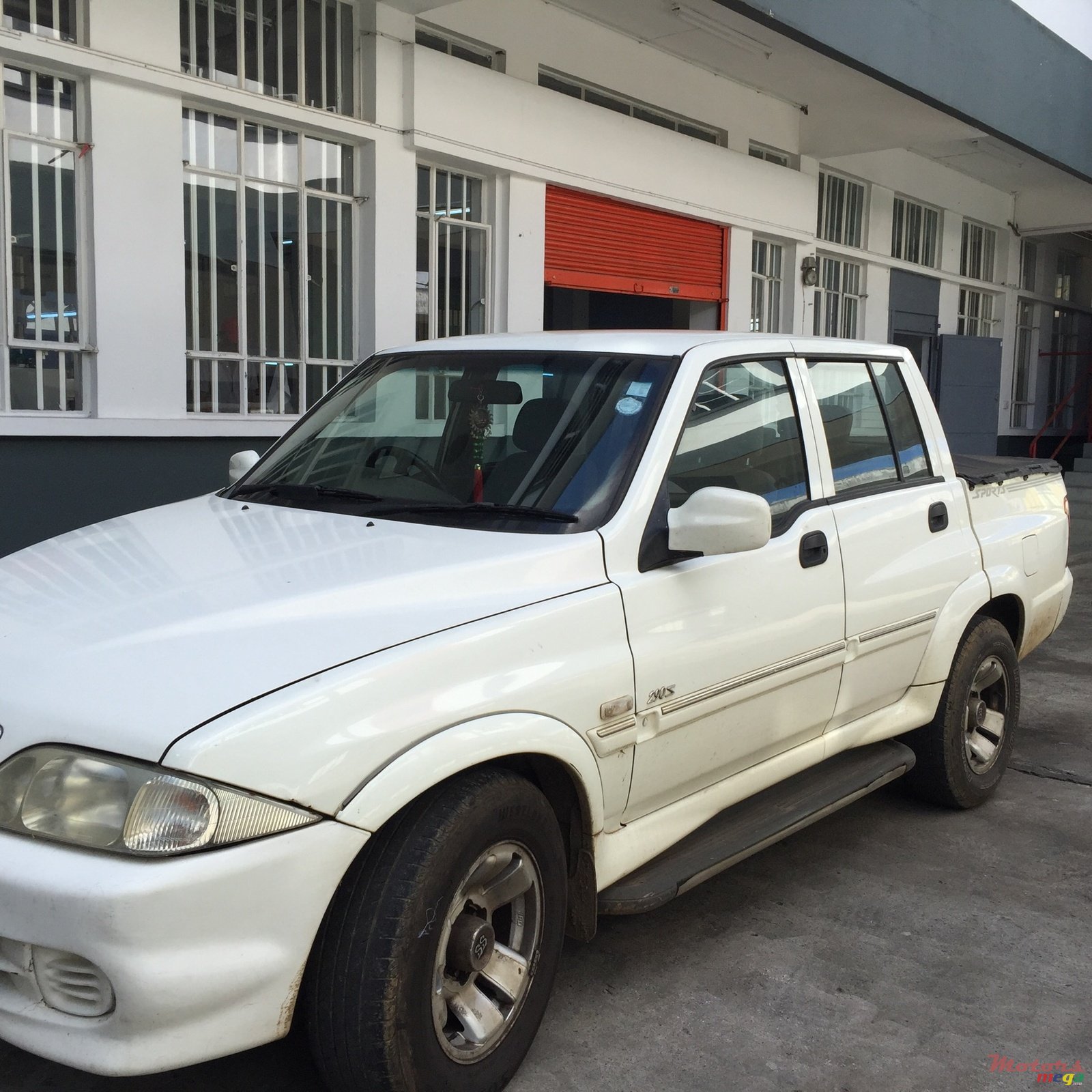 2007' SsangYong Musso Sport double cabine 4X2 photo #1