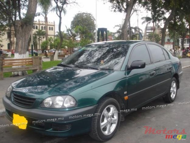 2000' Toyota Corona photo #1