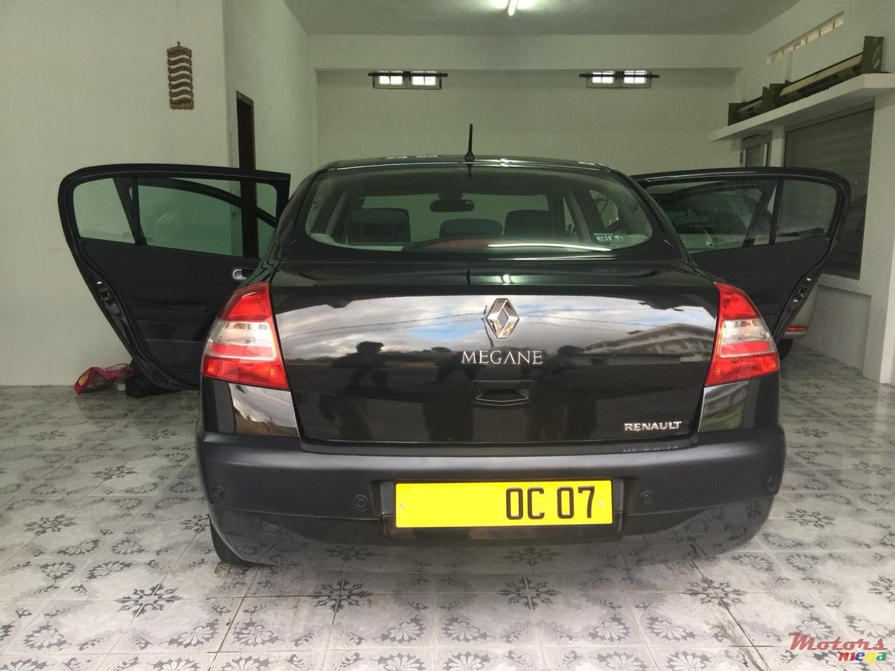 2007' Renault Megane photo #2