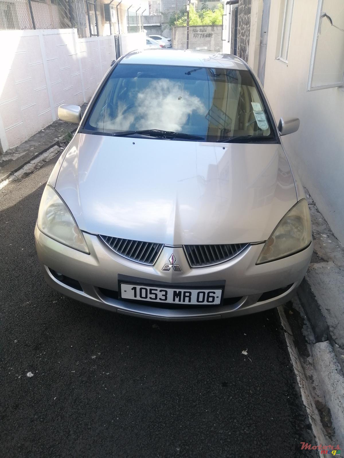 2006' Mitsubishi Lancer photo #1