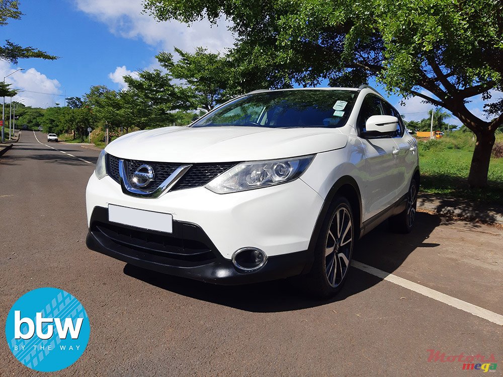 2015' Nissan Qashqai photo #1