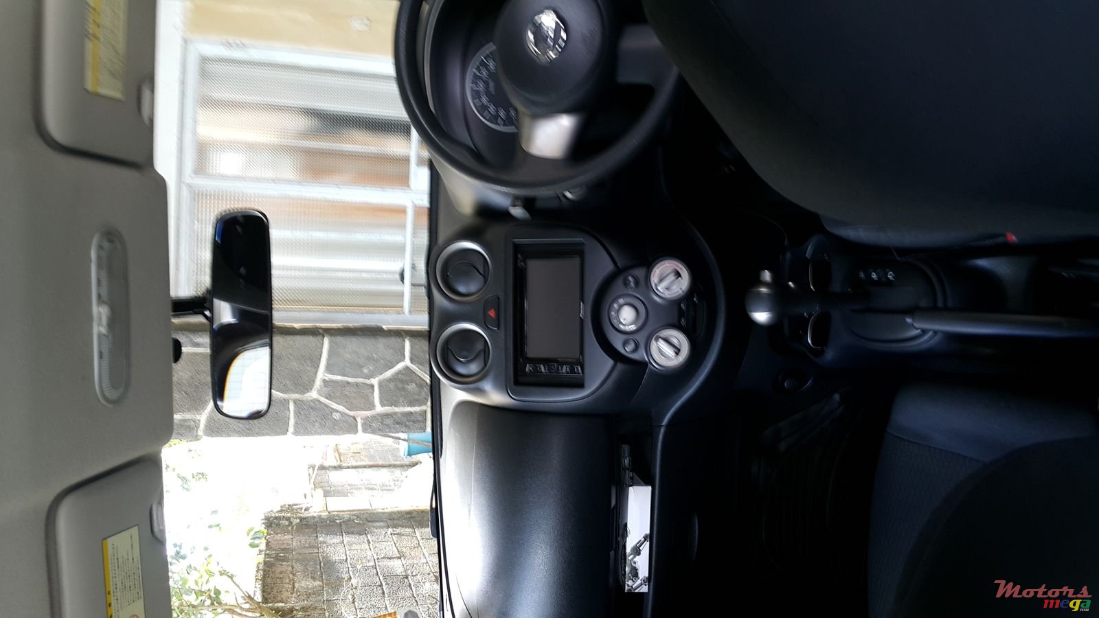 2011' Nissan March photo #6